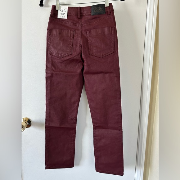 NWT ZARA Burgundy Coated Slim / Skinny Pants - 2 - Picture 2 of 4